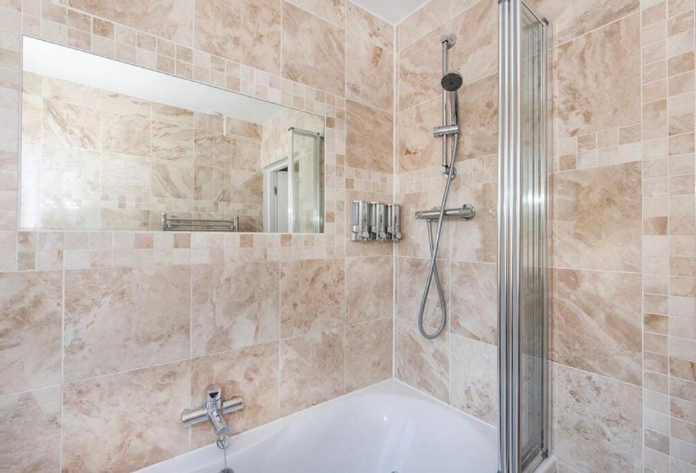 Lovely One Bed With Free Parking * York